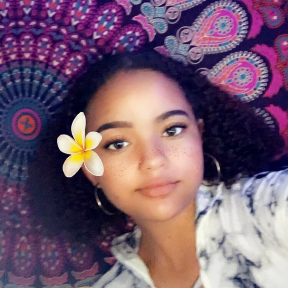 Meet your Posher, Alycia